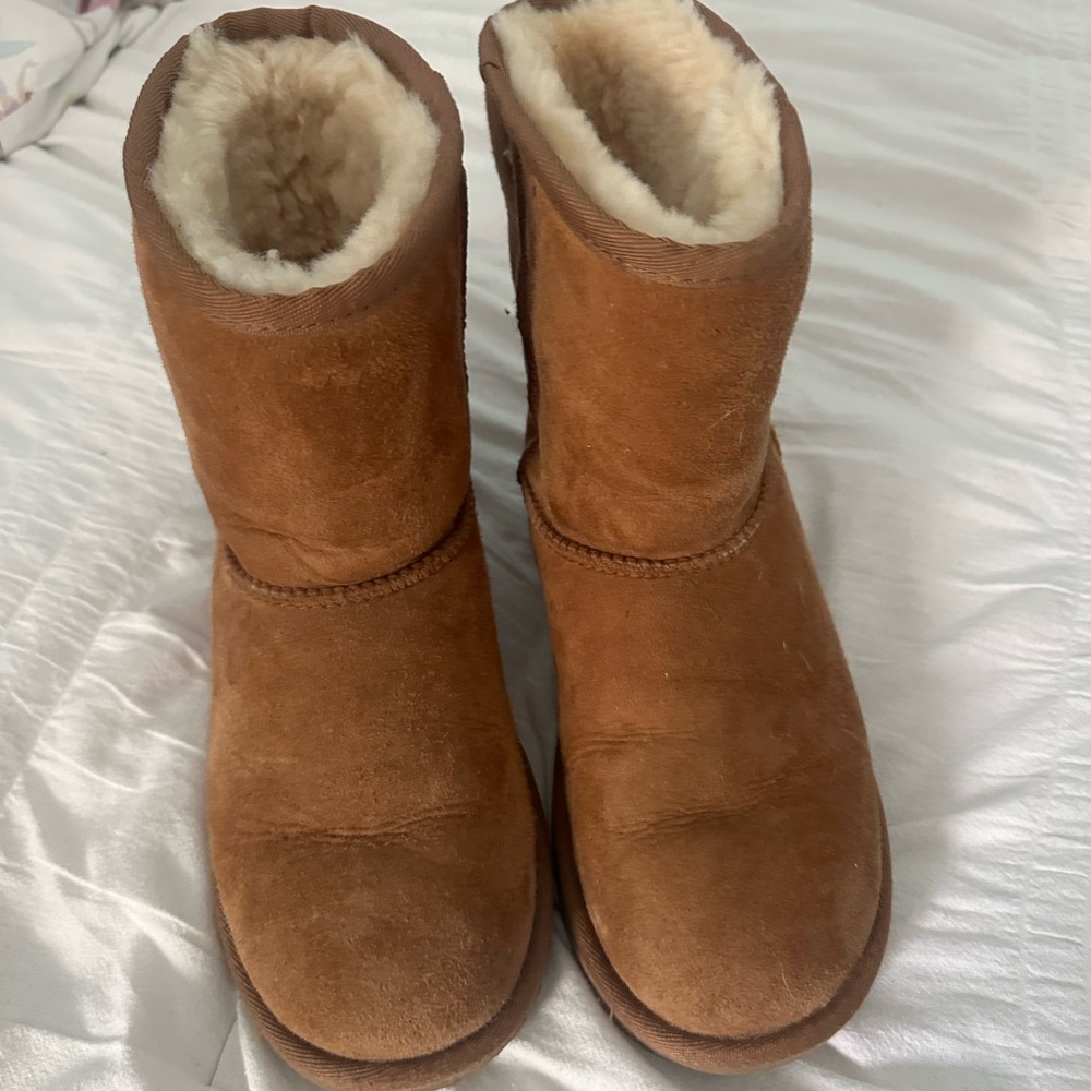 UGGS Boots girls